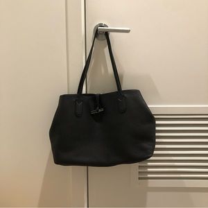 Longchamp Roseau Essential Medium Leather Tote